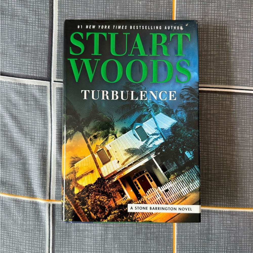 🏡NWOT Stuart Woods 'Turbulence' Hardcover Book